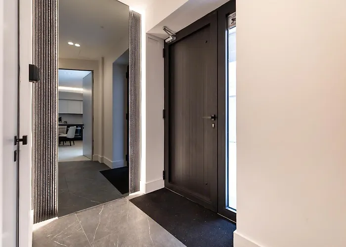 Luxurious 1br Azulis Suite#1 In Historical Centre شقة
