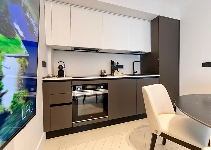 Luxurious 1br Azulis Suite#1 In Historical Centre * أولبيا